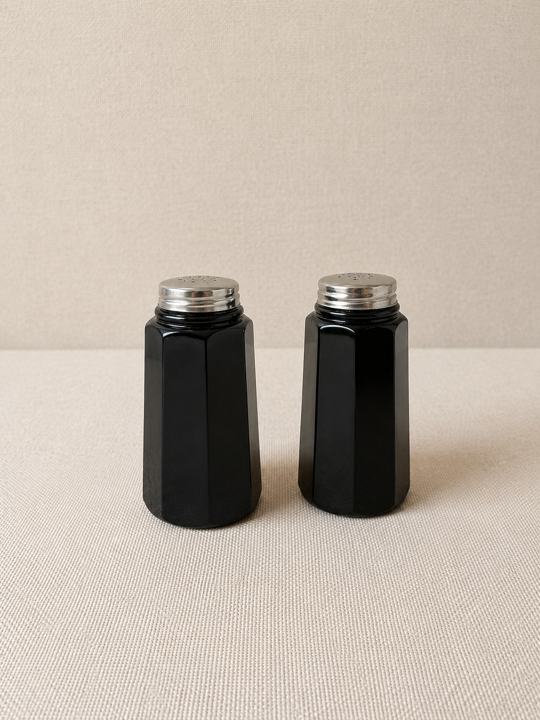 Soft Facet Glass Shakers