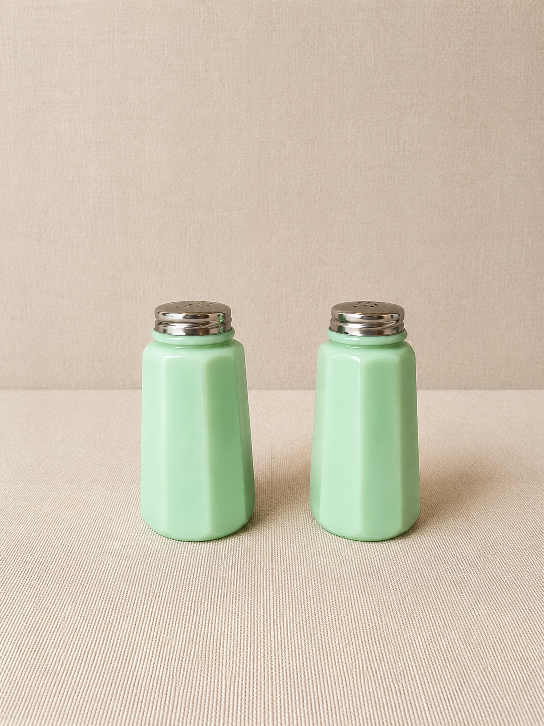 Soft Facet Glass Shakers