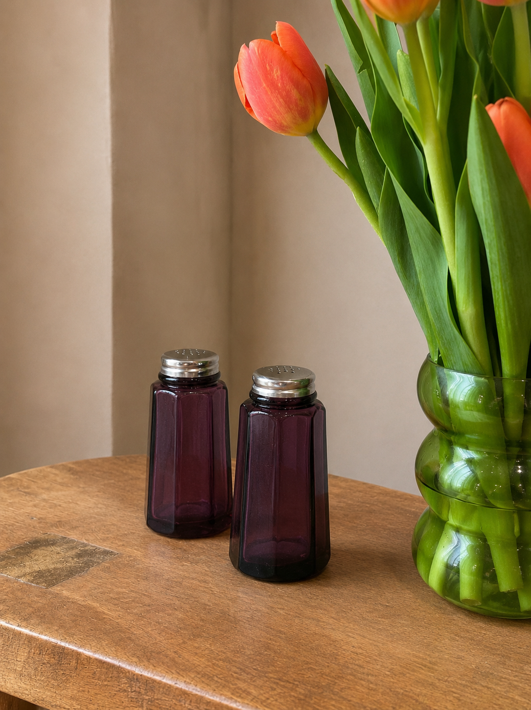 Soft Facet Glass Shakers