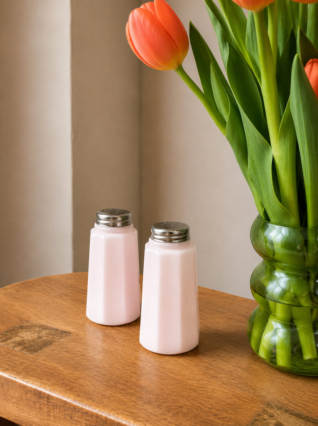 Soft Facet Glass Shakers